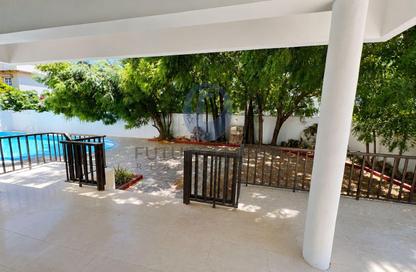 Villa - 5 Bedrooms - 7 Bathrooms for rent in Jumeirah 2 - Jumeirah - Dubai Villa - 5 Bedrooms - 7 Bathrooms for rent in Jumeirah 2 - Jumeirah - Dubai