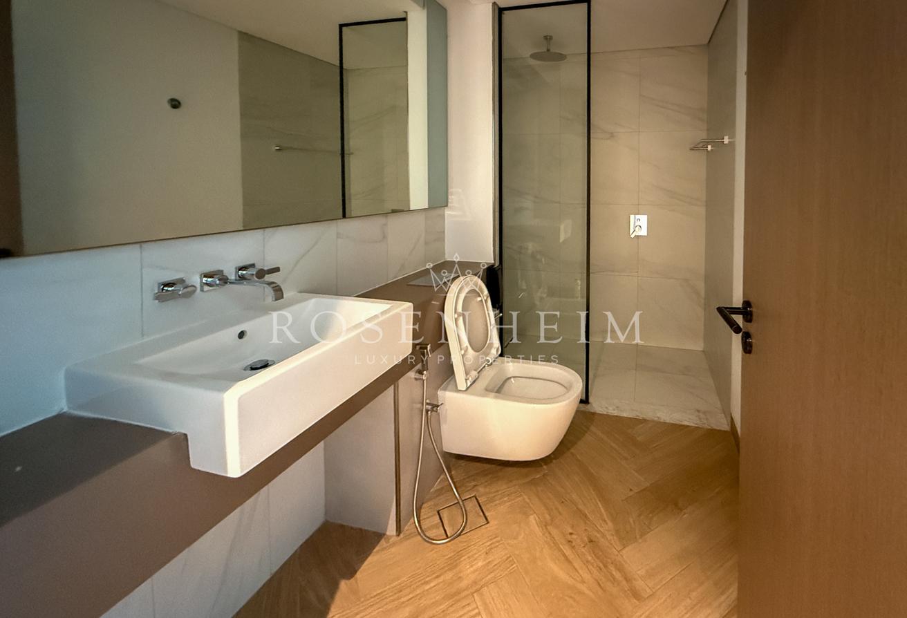 Hight Floor Unit | Modern Layout | Prime Location photo 9