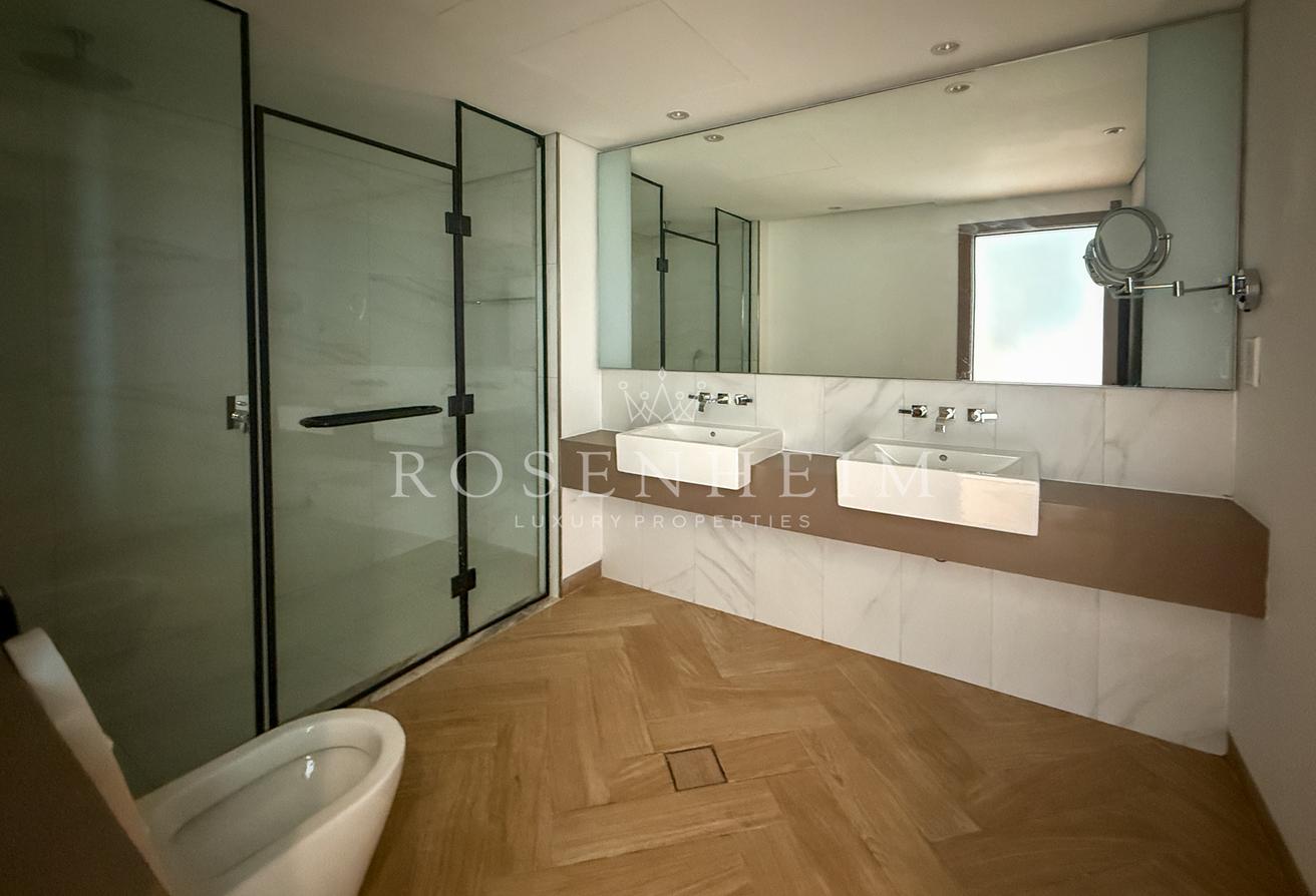 Hight Floor Unit | Modern Layout | Prime Location photo 17