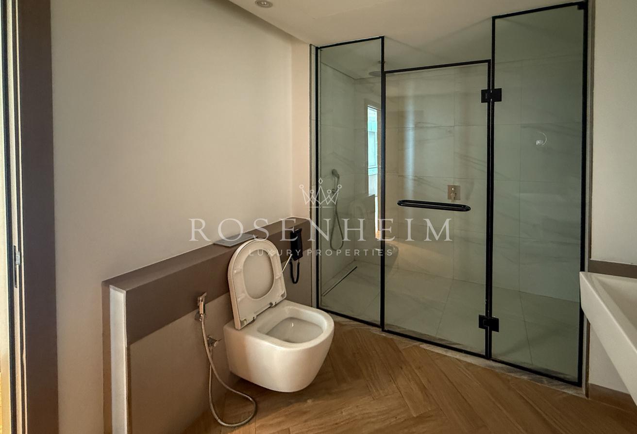 Hight Floor Unit | Modern Layout | Prime Location photo 18