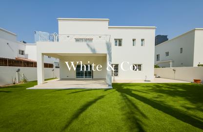 Villa - 4 - 4 for rent in Meadows 1 - Meadows - Dubai