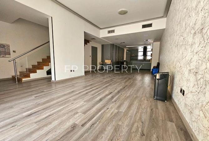 132505000 - Property Main Image