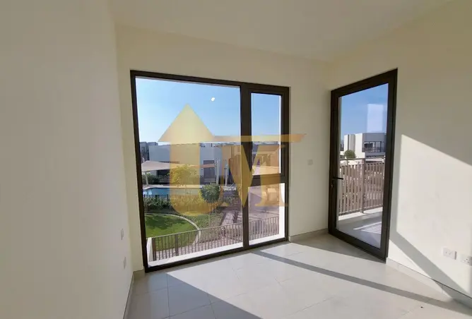166537965 - Property Image 3