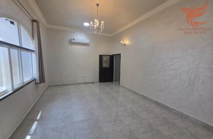 Villa - 5 - 5 for rent in Al Qusaidat - Ras Al Khaimah