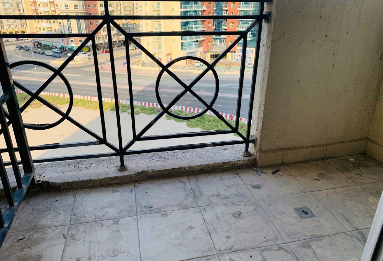Spacious 1 BR | Balcony | Family Building photo 9