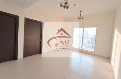 Apartment - 1 Bedroom - 2 Bathrooms for sale in Mazaya 28 - Queue Point - Liwan - Dubai Land - Dubai