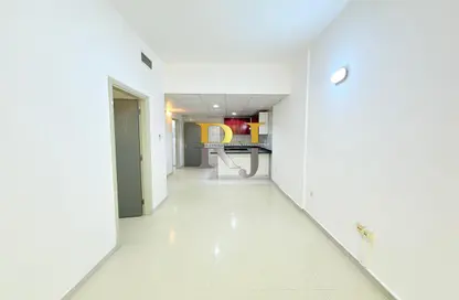 Apartment - 1 Bedroom - 1 Bathroom for rent in Mankhool Building - Mankhool - Bur Dubai - Dubai