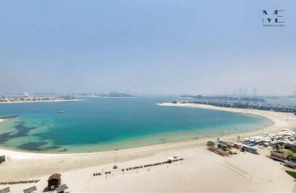 Apartment - 2 Bedrooms - 3 Bathrooms for rent in Al Msalli - Shoreline Apartments - Palm Jumeirah - Dubai