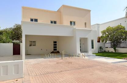 Villa - 4 - 4 for rent in Meadows 1 - Meadows - Dubai