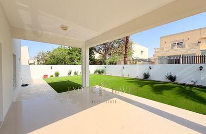 Villa - 4 - 4 for rent in Meadows 1 - Meadows - Dubai