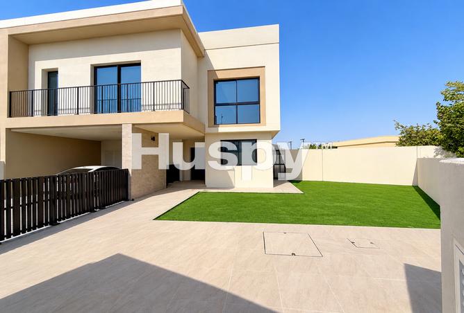 4-bed townhouse in The Magnolias · Vacant · Corner unit — photo 2