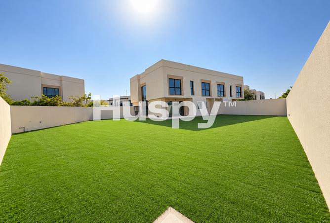 4-bed townhouse in The Magnolias · Vacant · Corner unit — photo 3