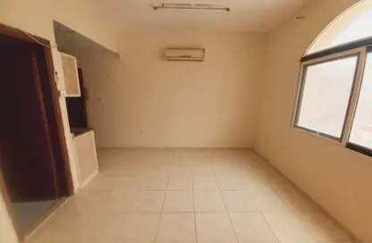 Apartment - Studio - 1 Bathroom for rent in Fire Station Road - Muwaileh - Sharjah