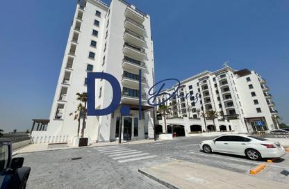 Apartment - 1 - 2 for rent in Views F - Yas Golf Collection - Yas Island - Abu Dhabi