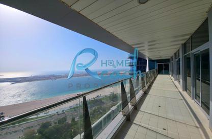 Apartment - 4 Bedrooms - 5 Bathrooms for rent in Corniche Road - Abu Dhabi