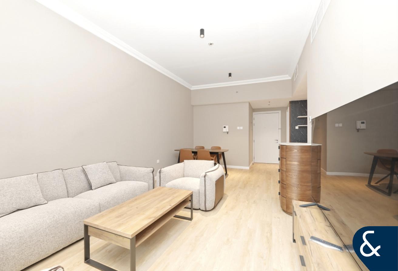 One Bedroom | Fully Furnished | Near Metro photo 3
