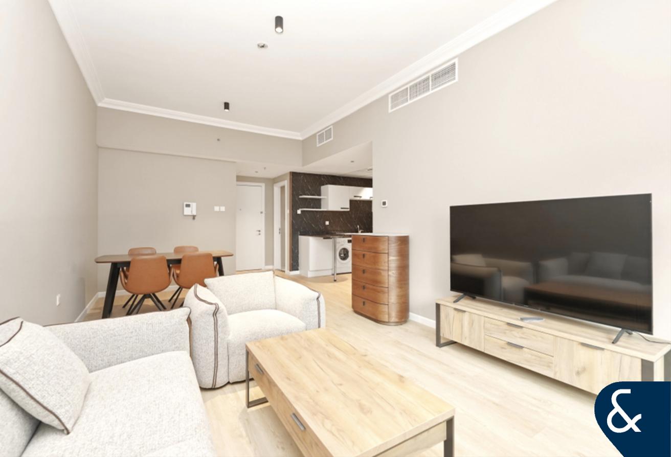 One Bedroom | Fully Furnished | Near Metro photo 4