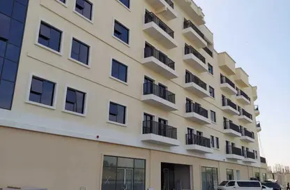 شقة - غرفة نوم - 2 حمامات للبيع في كنتيا - فيلات ضواحي عجمان - ضواحي عجمان - عجمان