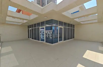 Apartment - 3 Bedrooms - 3 Bathrooms for rent in Royal JVC Building - District 10 - Jumeirah Village Circle - Dubai