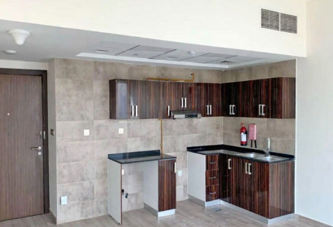 Spacious I Family Building I Ready to move