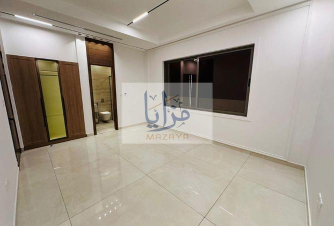100825908 - Property Image 2