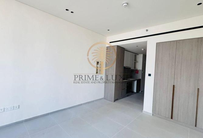 53177561 - Property Image 2