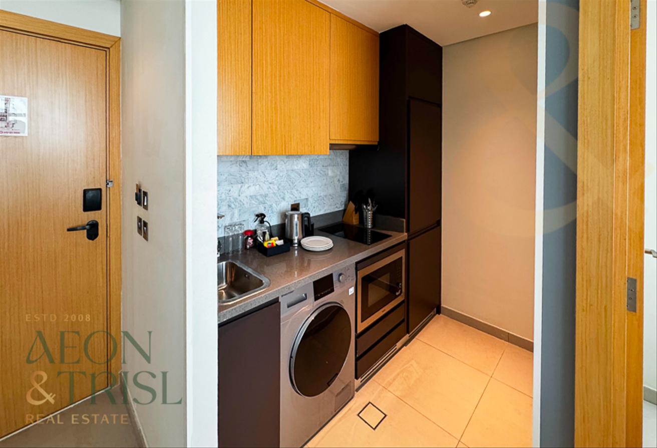 Furnished | High Floor | 1 Bedroom photo 13
