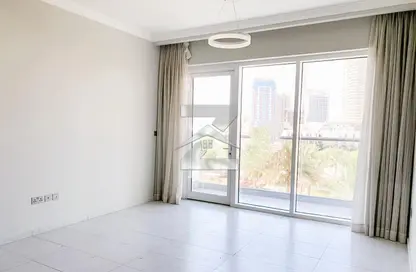 شقة - غرفة نوم - 2 حمامات للايجار في محكمه الريجنت - منطقة 14 - قرية جميرا الدائرية - دبي