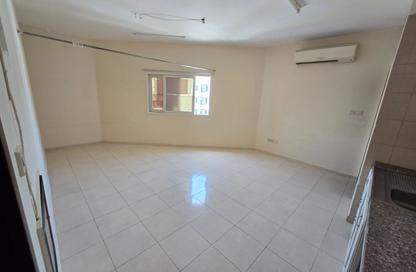 Apartment - Studio - 1 Bathroom for rent in Fire Station Road - Muwaileh - Sharjah