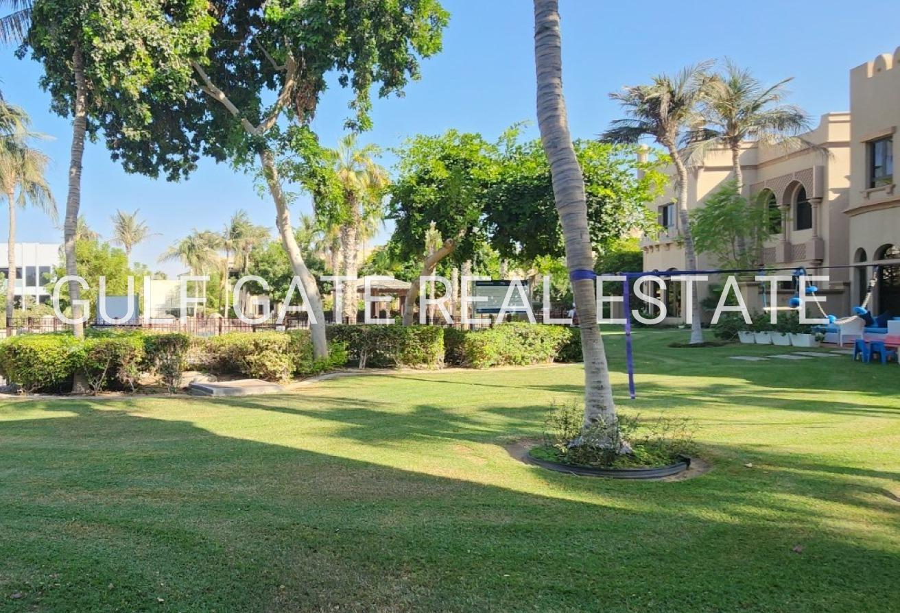 Prime Canal Cove l Direct Access to Beach l Vacant photo 12