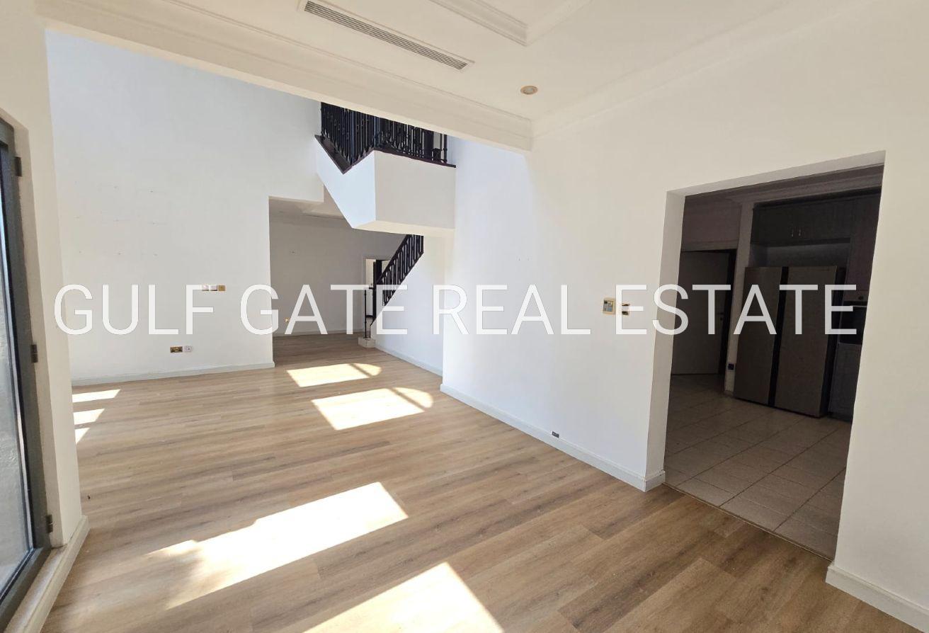 Prime Canal Cove l Direct Access to Beach l Vacant photo 5