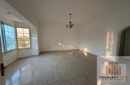 Villa - 5 - 4 for rent in Jumeirah 2 - Jumeirah - Dubai