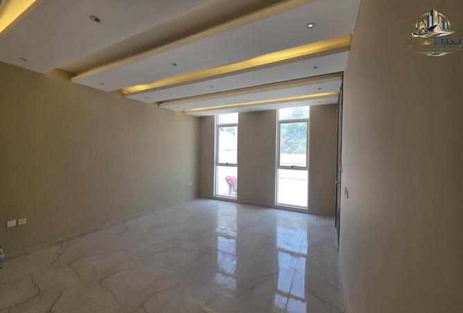 103694462 - Property Image 3