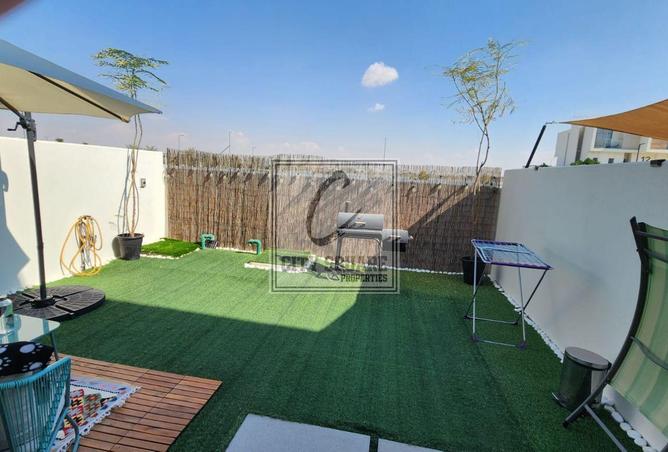 80251012 - Property Image 2