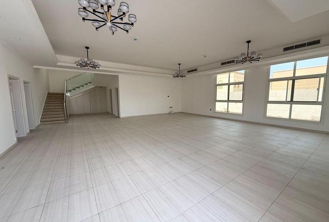 68293660 - Property Image 3