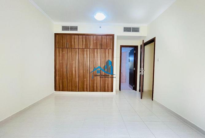 Biggest 1 Bedroom Apartment in Al warqa photo 3