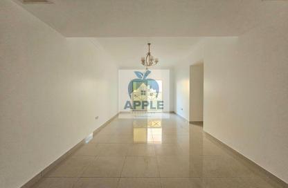 Apartment - 3 Bedrooms - 3 Bathrooms for rent in Muwaileh 3 Building - Muwaileh - Sharjah