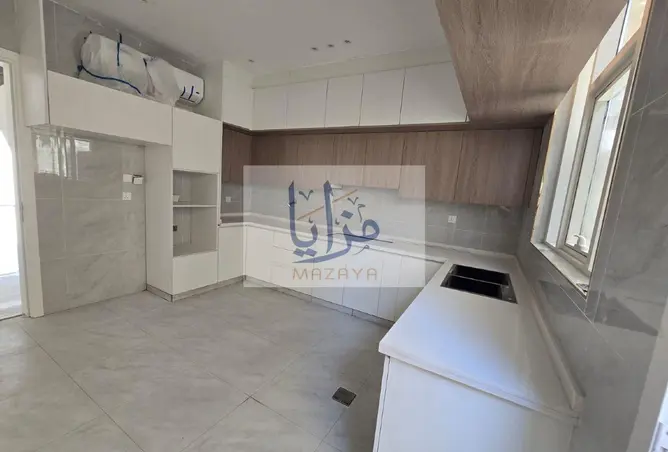 148617954 - Property Image 2