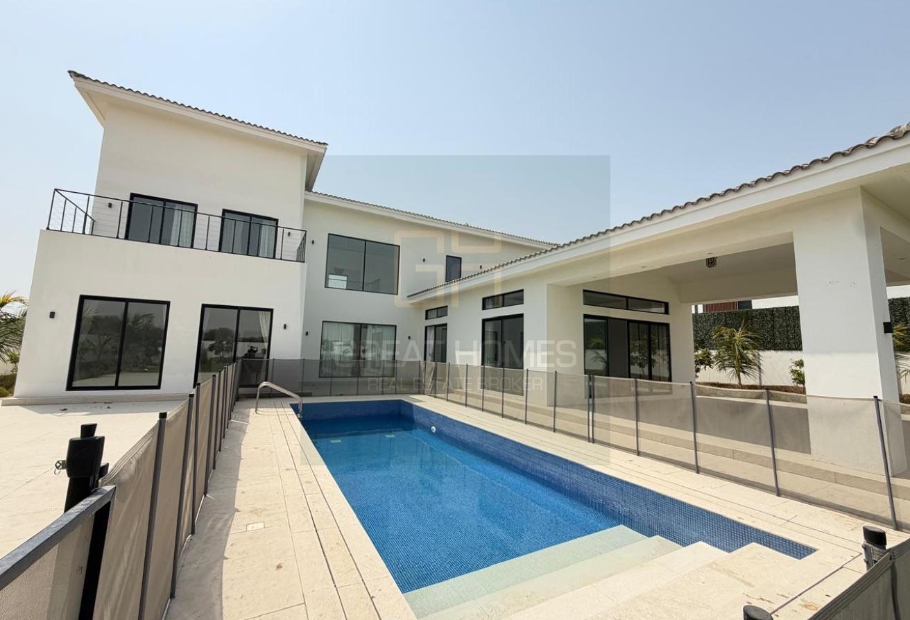 Luxurious 5 Bedroom Private Pool Villa for Lease photo 14