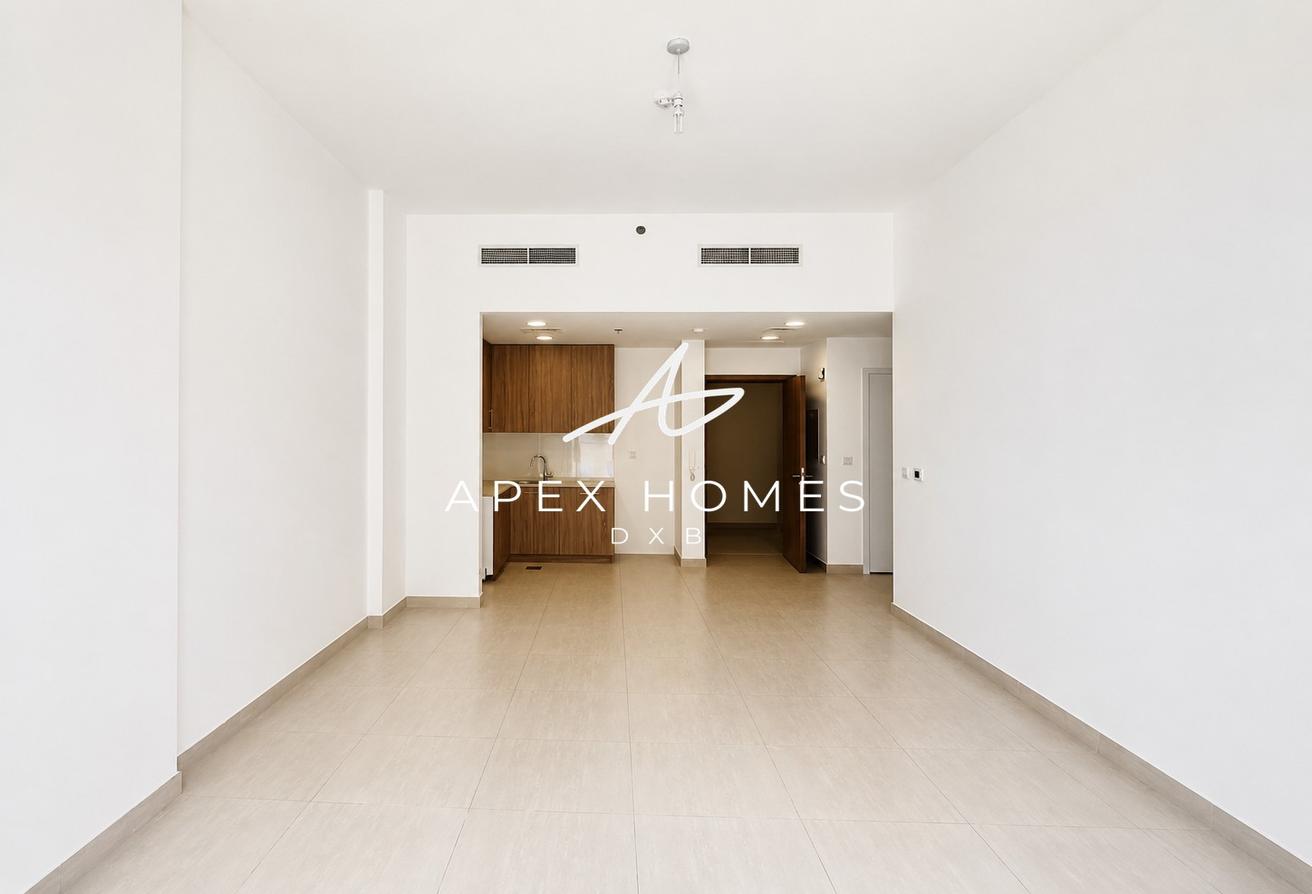 Spacious | Podium Level | Flexible Cheques photo 3