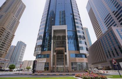 شقة - 3 غرف نوم - 4 حمامات للايجار في روبوت بارك تاور - الخان - الشارقة شقة - 3 غرف نوم - 4 حمامات للايجار في روبوت بارك تاور - الخان - الشارقة