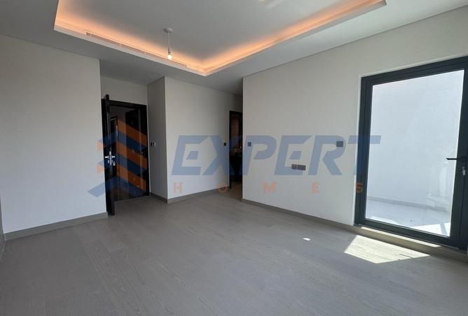 79428783 - Property Image 2