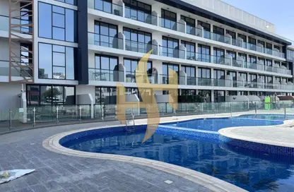 Apartment - Studio - 1 Bathroom for rent in Samana Golf Avenue - Dubai Studio City - Dubai