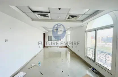 Office Space - 1 Bedroom - 2 Bathrooms for rent in Port Saeed - Deira - Dubai