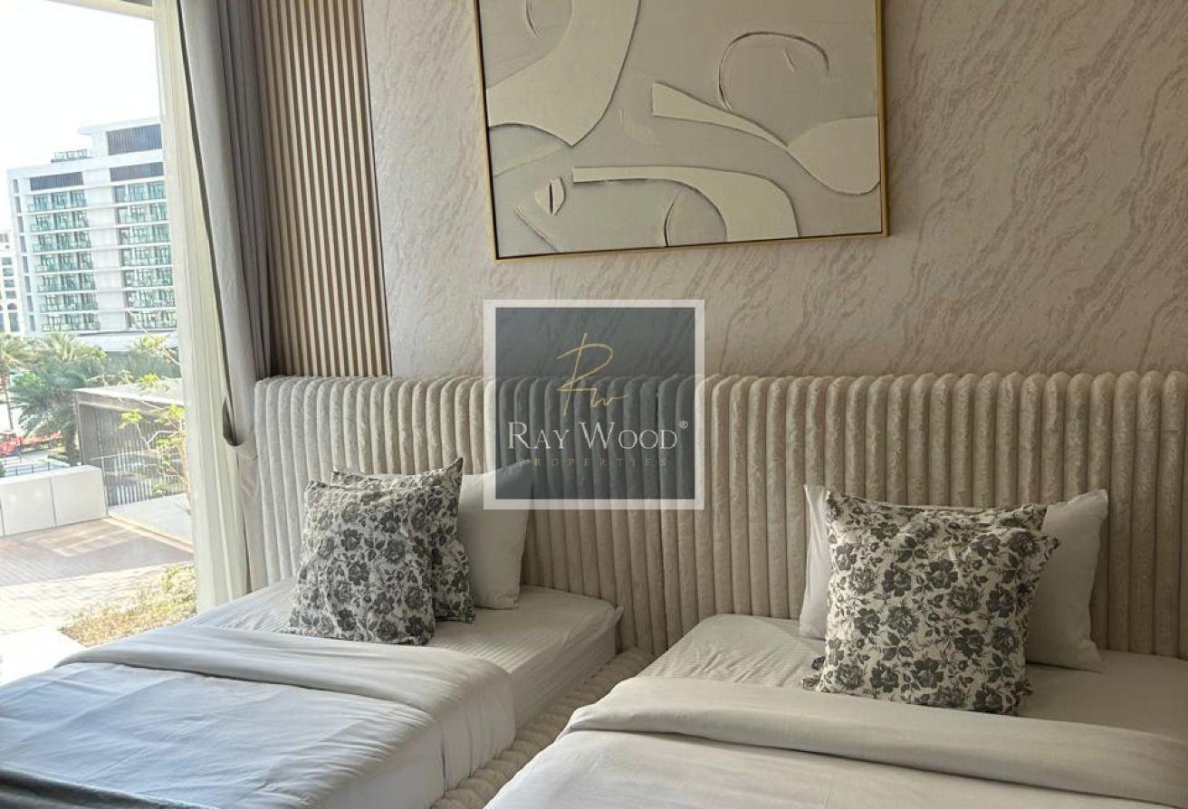 Fully furnished | On Pool | Elegant Duplex photo 19