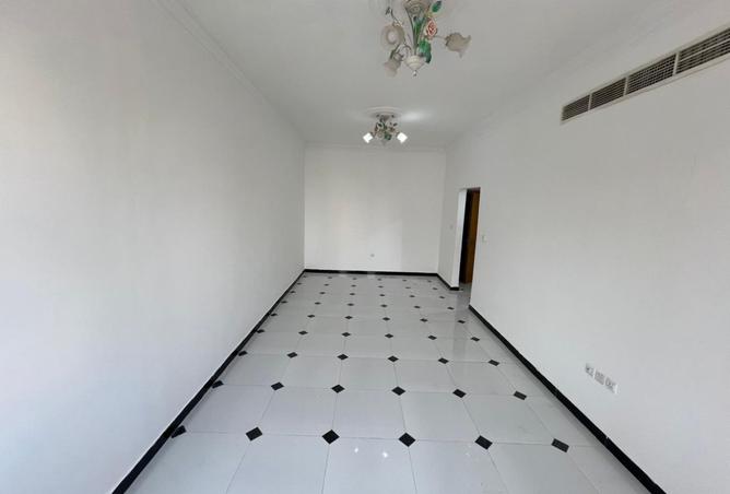 15960010 - Property Image 2