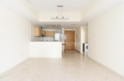 Apartment - 1 Bedroom - 1 Bathroom for rent in The Waves Tower A - The Waves - Dubai Marina - Dubai