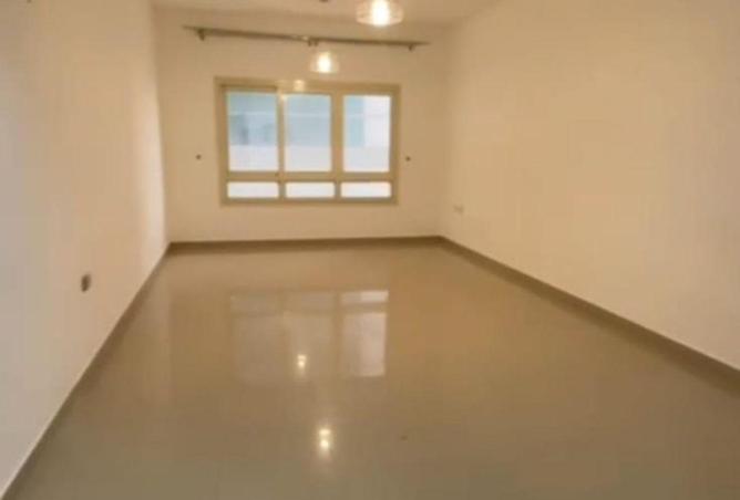 2OiQRWm8jWC - Property Image 3