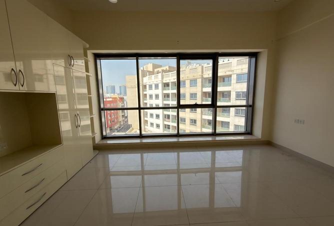 87037963 - Property Image 2