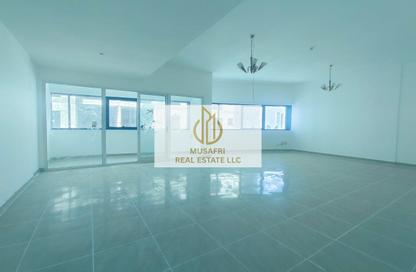 Apartment - 2 Bedrooms - 3 Bathrooms for rent in City Gate Tower - Al Taawun - Sharjah